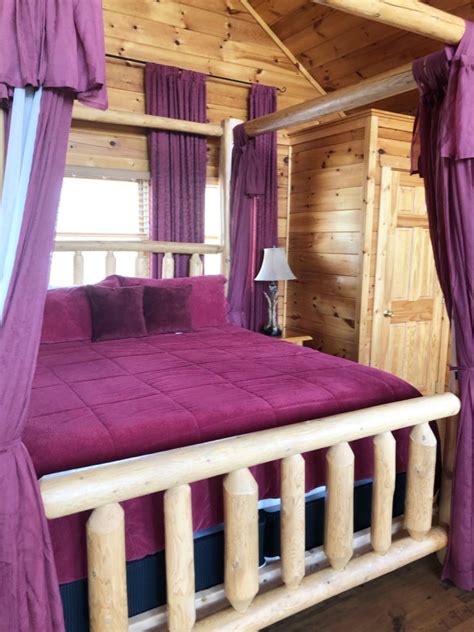 Retreat Away to the Mountains with Dollywood’s Smoky Mountain Cabins