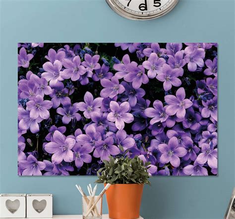 Vague purple flowers floral canvas - TenStickers