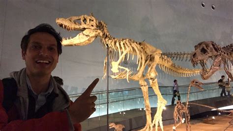 World's Best Dinosaur Museum - YouTube