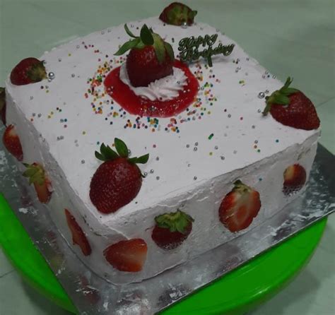 Best Strawberry Cake In Pune | Order Online