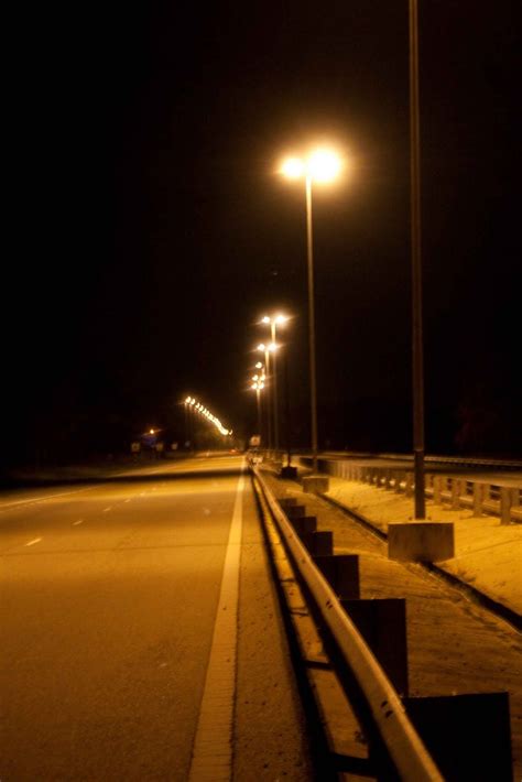 Highway at night | Highway photography night, Road photography, Night road photography