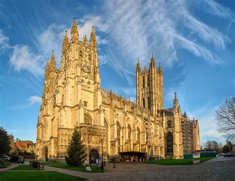 Christmas Day Sung Eucharist at Canterbury Cathedral with Traditional Christmas Lunch | Best ...