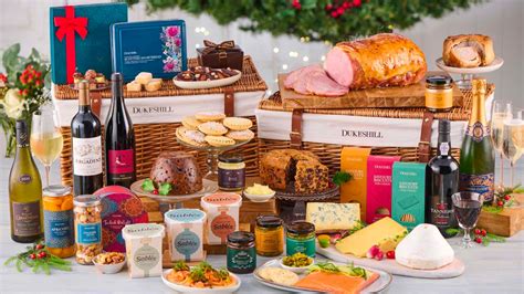 14 Luxury Christmas Food Hampers | Luxsphere