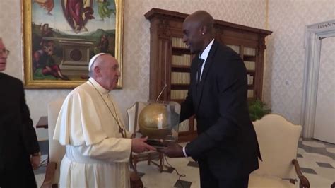 Pope Francis meets with NBA players to discuss social injustice | CNN