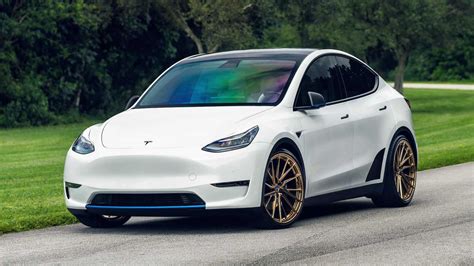 Tesla Model Y Looks Quite Bold On Gold Vossen Wheels