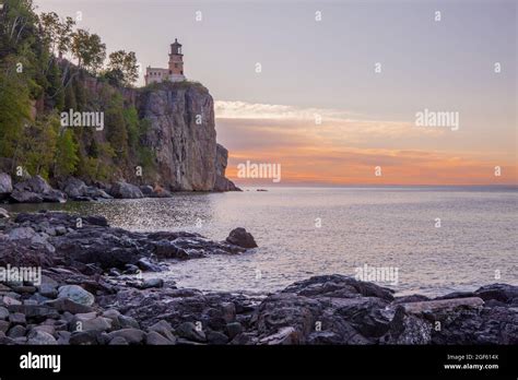 Sunrise at Split Rock Lighthouse, Split Rock Lighthouse State Park ...