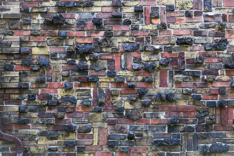 Clinker brick wall | The old zookeeper's house at Riverdale … | Flickr