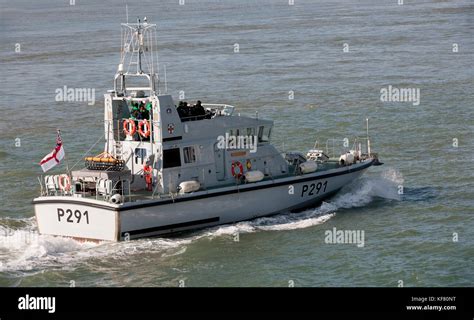 HMS Puncher - P291 - Archer Class patrol vessel of the Royal Navy Stock Photo: 164289380 - Alamy