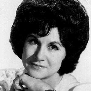 Kitty Wells - Trivia, Family, Bio | Famous Birthdays