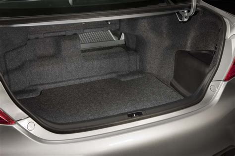 Toyota camry hybrid trunk dimensions