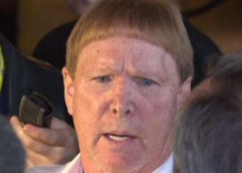 Oakland Raiders Owner Haircut / Oakland Raiders owner Mark Davis leaves ...