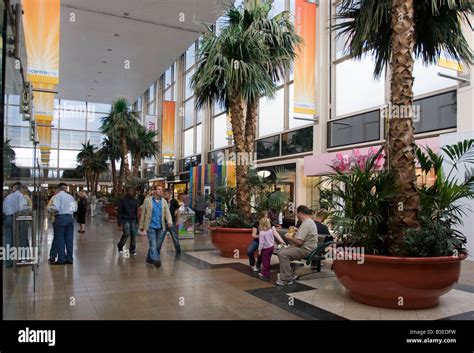 thecentre:mk Shopping Centre - Milton Keynes - Buckinghamshire Stock Photo - Alamy