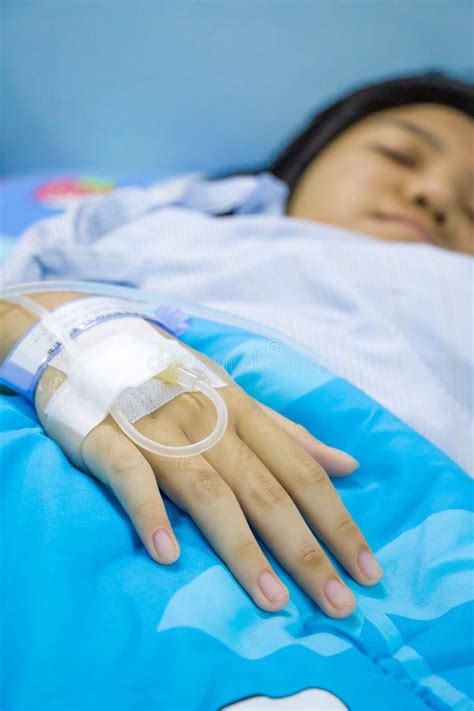 Sick Girl on the Hospital Bed Stock Photo - Image of medical, electronic: 227559044