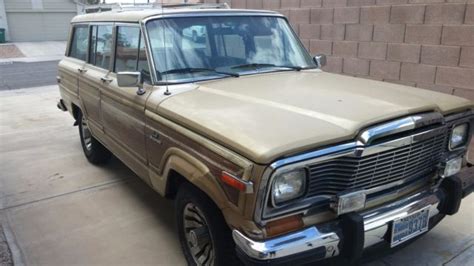 1984 Jeep Grand Wagoneer Woody