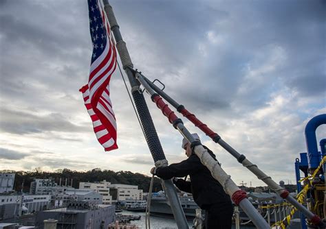 DVIDS - Images - USS George Washington operations [Image 2 of 3]