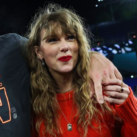 Taylor Swift Fans Are Literally Crying Over Travis Kelce’s Emotional ...