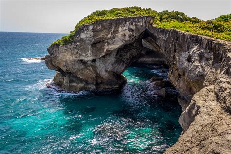 Cueva del Indio in Arecibo, Puerto Rico [OC] [5184x3456] : r/EarthPorn