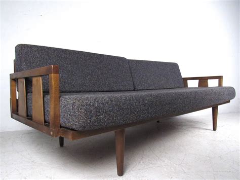 Unique Mid-Century Modern Daybed Sofa at 1stdibs