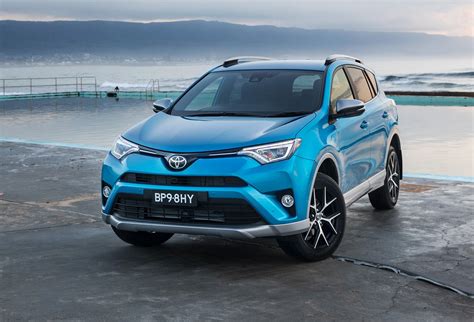 2017 Toyota RAV4 pricing and specs: More equipment and safety for ...