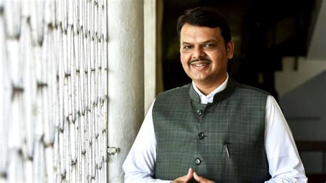 Devendra Fadnavis Age, Caste, Wife, Children, Family, Biography ...