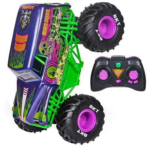 Monster Jam, Official Grave Digger Freestyle Force, Remote Control Car ...