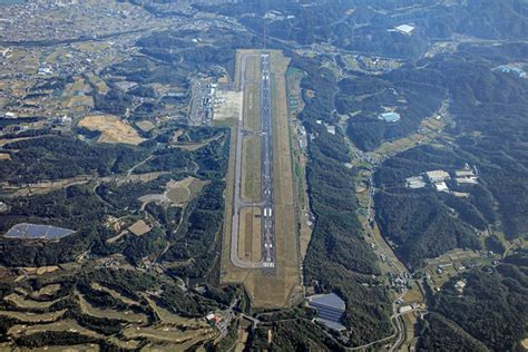 空港 | 管内の港・航路紹介 | 海とみなとと空港のことなら国土交通省 四国地方整備局 高松港湾・空港整備事務所