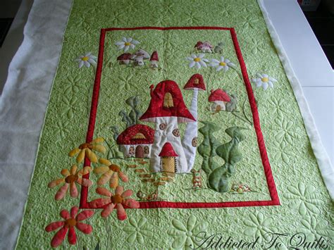 Addicted To Quilts: Cute Applique Quilt