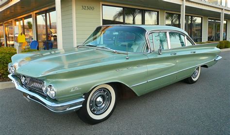 1960 Buick LeSabre - Information and photos - MOMENTcar