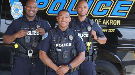 Akron police force struggles to reflect city's diversity