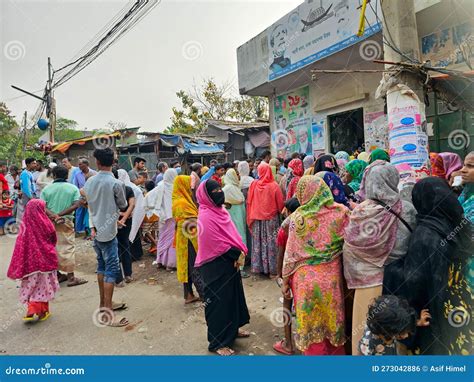 Mirpur, Dhaka, Bangladesh - 03.20.2023: People Standing in Queue at ...