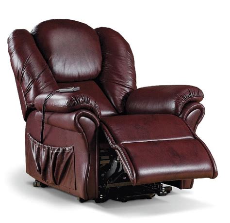 Best Recliner for Big and Tall Man | AdinaPorter