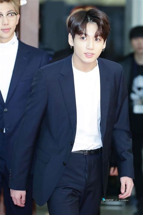 JUNGKOOK • 180110 BTS at The 32nd Golden Disc Awards Red Carpet Day 1 ...