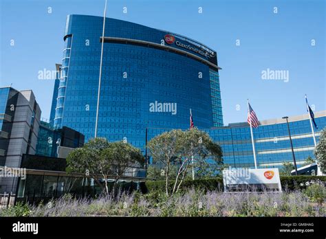 Exterior of the Headquarters of GSK in Brentford on the Great West Road Stock Photo - Alamy