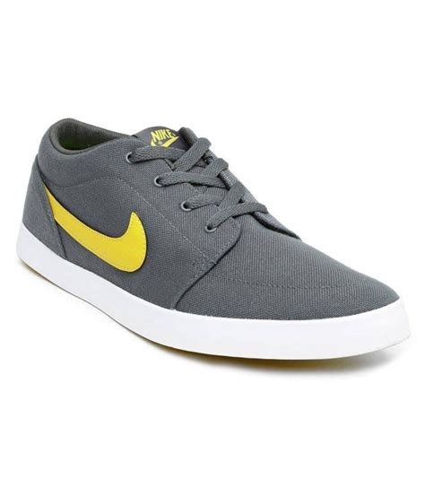 Nike Gray Casual Shoes - Buy Nike Gray Casual Shoes Online at Best Prices in India on Snapdeal