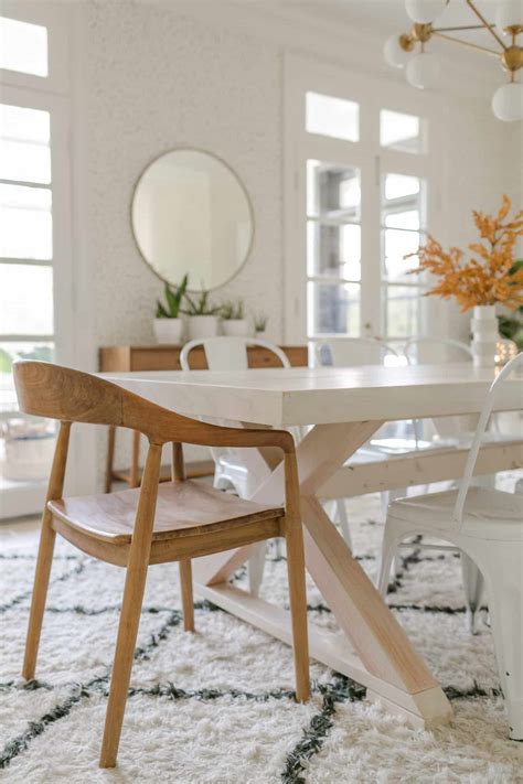 Modern Farmhouse Table DIY - A Beautiful Mess