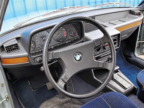 BMW 5 Series (E12) specs - 1972, 1973, 1974, 1975, 1976, 1977, 1978 ...