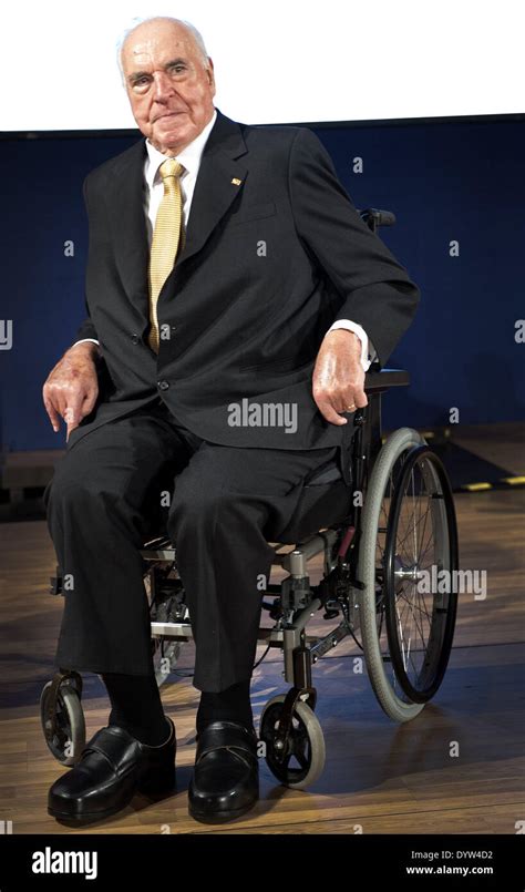 Federal chancellor helmut kohl hi-res stock photography and images - Alamy