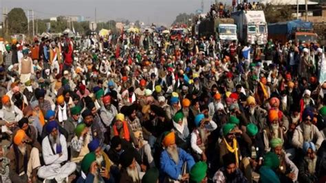 Indian farmers hit streets in the thousands on 'Save Agriculture, Save Constitution Day ...