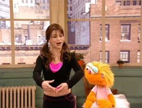 Sesame Street: Zoe's Dance Moves (2003)