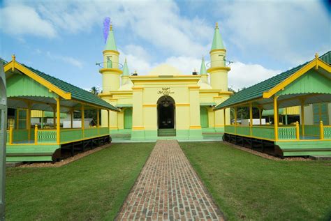 The Great Mosque of Sultan Riau, Pulau Penyengat