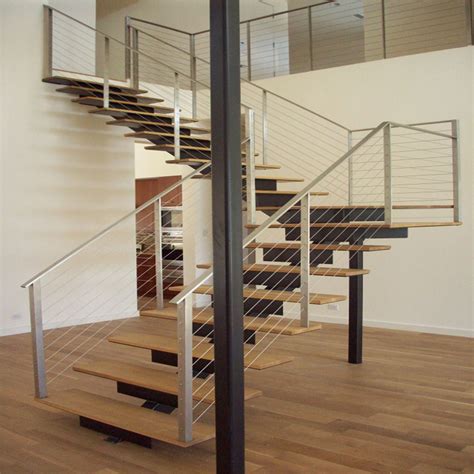 Single Stringer Straight Steel Wood Staircase Cast Iron Stairs for Indoor - Solid Wood Step and ...