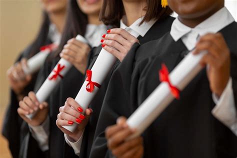 29 September Hari Sarjana Indonesia: Sejarah, Makna, Fakta