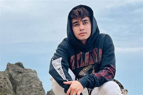 Inigo Pascual releases acoustic 'Lockdown Sessions' EP | ABS-CBN News