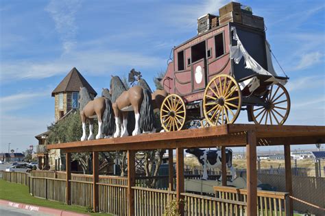 Bravo Farms Gift Shop - Kettleman City California - David Crockett Photography