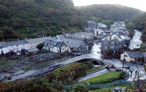 Remembering the terrifying flash flood that ravaged Boscastle in 2004 ...