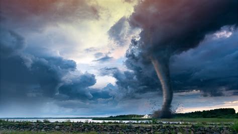 USA: Tornadoes, climate change and why Dixie is the new tornado alley | PreventionWeb