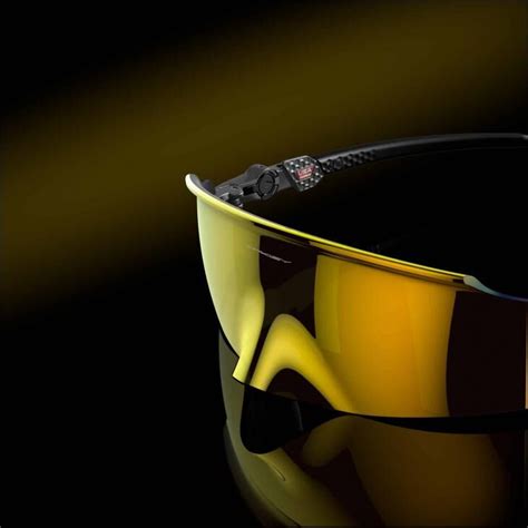 Oakley Launches Patrick Mahomes II Limited Edition Collection