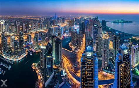 Wallpaper lights, the evening, Dubai, skyscrapers, UAE, Goro images for ...