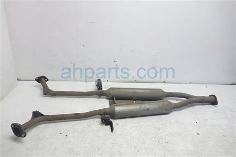 2006 Infiniti M45 Exhaust Pipe Sub 20300-EG000,