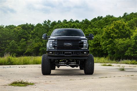 Unmatched Style: Lifted Ford F350 Super Duty Put on Big Fuel Wheels ...